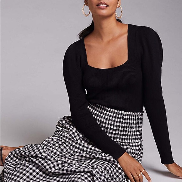 Anthropologie Sweaters - Anthropologie square neck sweater